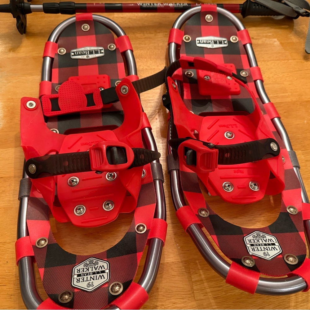 Kids Snowshoes - Red and Black
